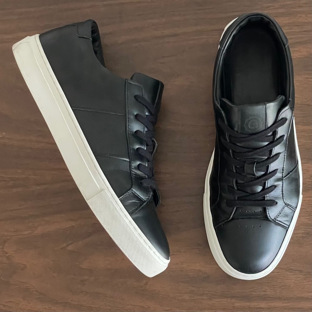 GREATS Brooklyn The Royale Mens 9.5 Black Leather Sneakers Preppy Minimal Travel